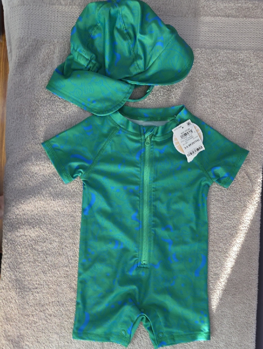First Impressions Green and Blue Short Sleeve Rashguard Swimsuit with Sun Hat